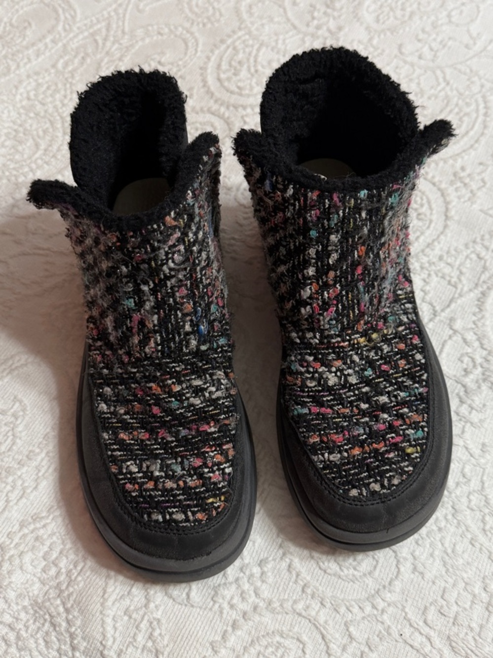 Hey Dude Boots Size 3 Girls Black Funfetti Multicolor Knit
